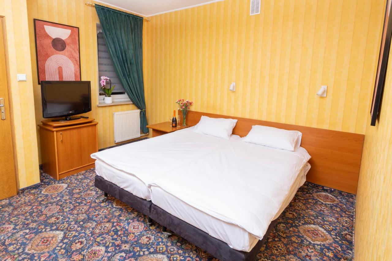 Hotel Victory Home Warszawa Zewnętrze zdjęcie