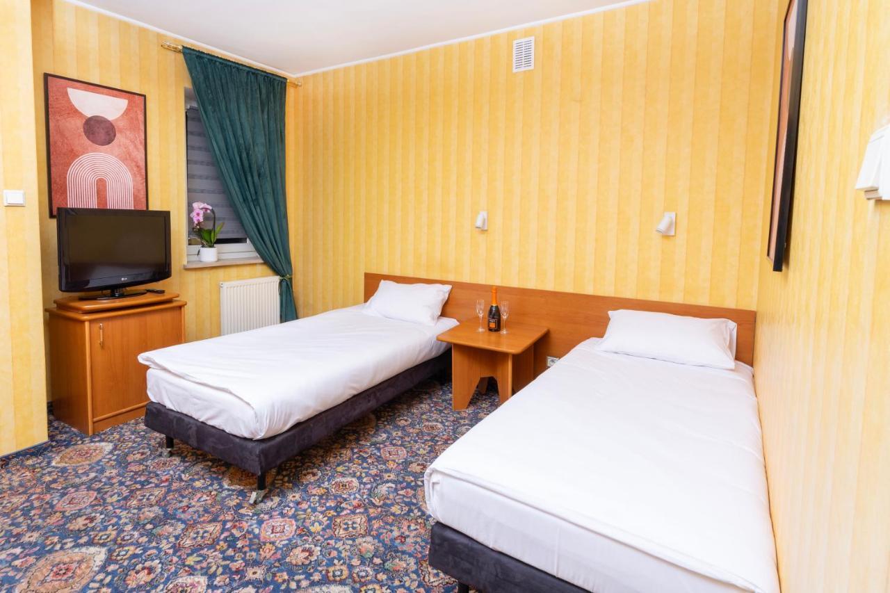 Hotel Victory Home Warszawa Zewnętrze zdjęcie