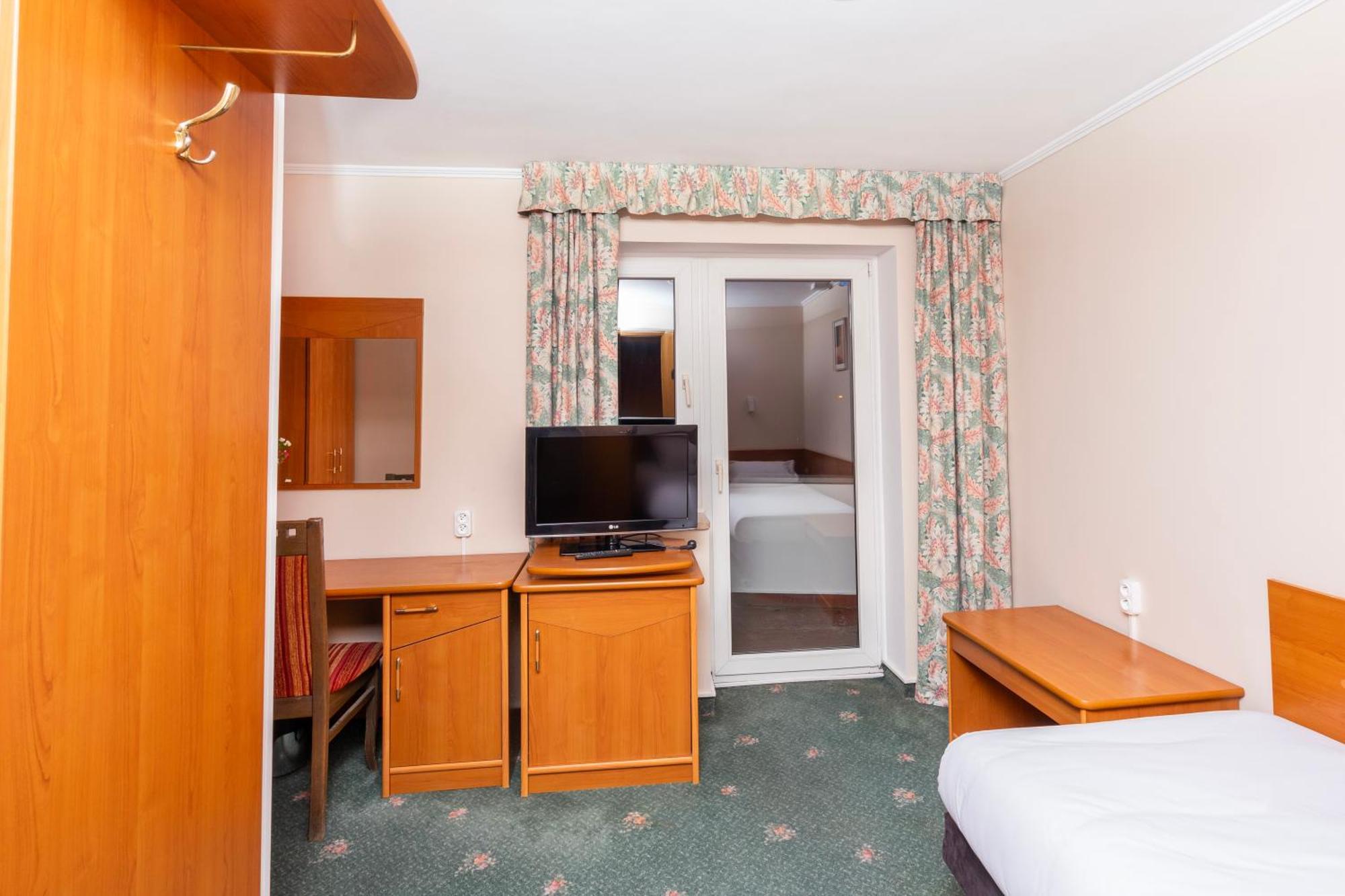 Hotel Victory Home Warszawa Zewnętrze zdjęcie